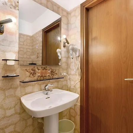 Stella Maris And B4 Apartamento *